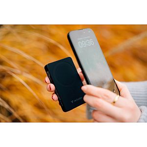 Verbatim 32227 Charge 'n' Go Essentials Magnetic Wireless Power Bank 10000mAh, Black - Image 4